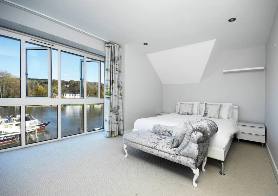 The Oars - Riverfront Property Henley-on-Thames Dış mekan fotoğraf